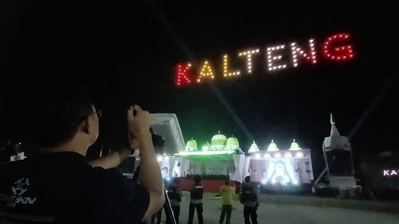 Drone Show di Event MTQH Kalimantan Tengah