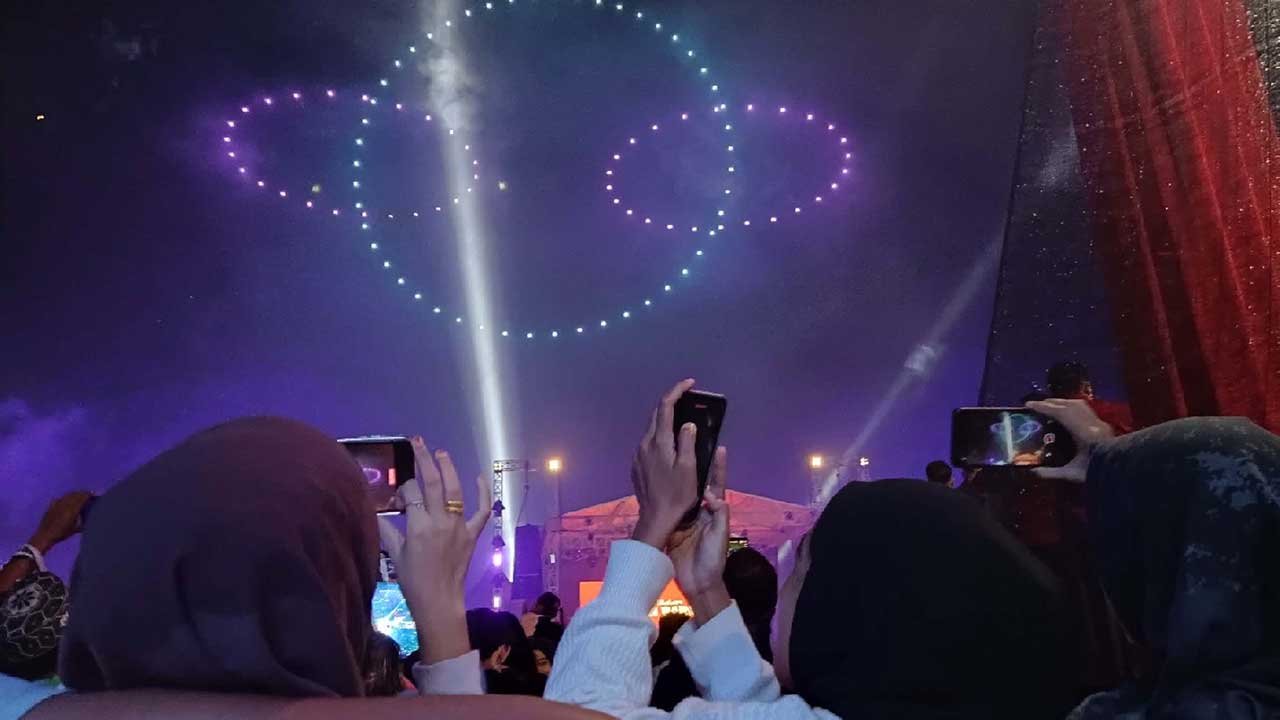 Pertunjukan Drone Light Show Pertama di Palangkaraya di Malam Tahun Baru